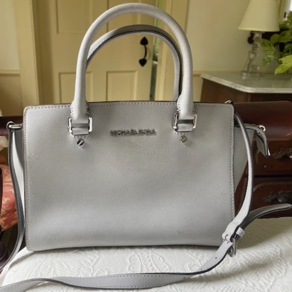 Dove Gray Michael Kors Crossbody Boxy Structured Leather Purse